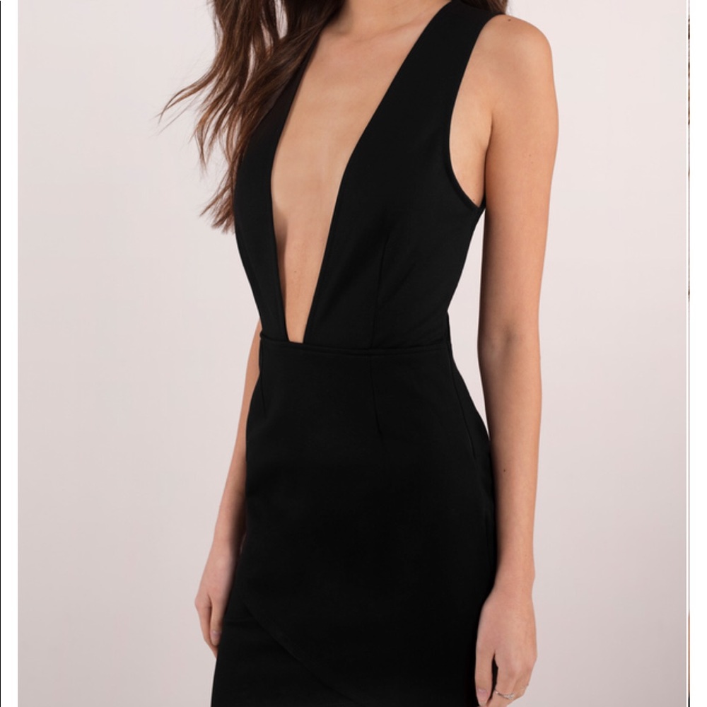 Tobi XS short black dress